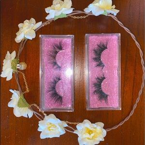 🎉 2/$20 🎉- 15MM Silk Lashes
